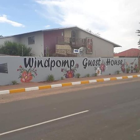 Die Windpomp Guesthouse Gobabis 外观 照片