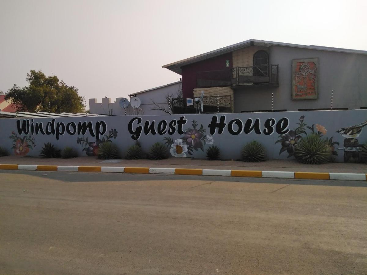 Die Windpomp Guesthouse Gobabis 外观 照片