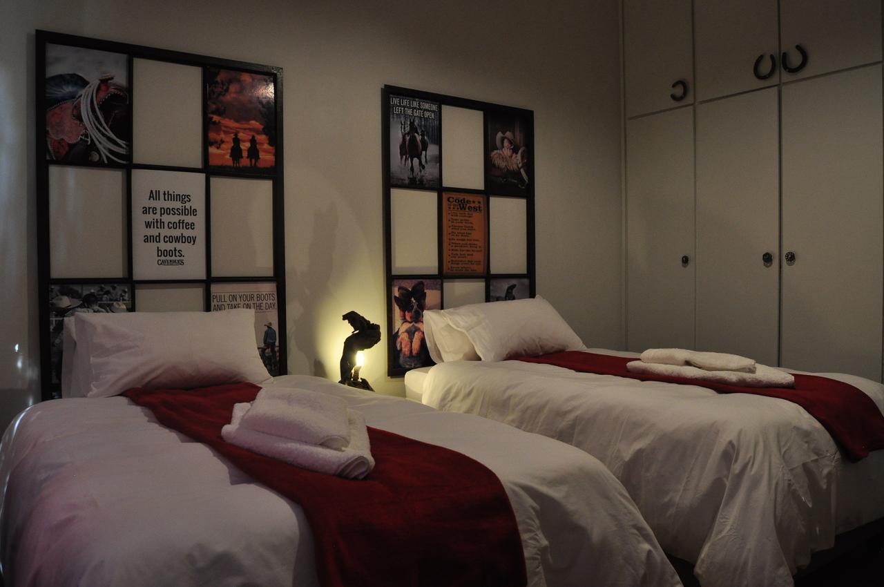 Die Windpomp Guesthouse Gobabis 外观 照片