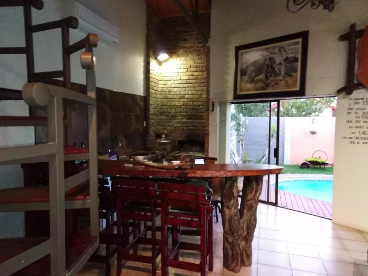 Die Windpomp Guesthouse Gobabis 外观 照片